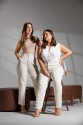 CALÇA MOM SARJA COM LINHO